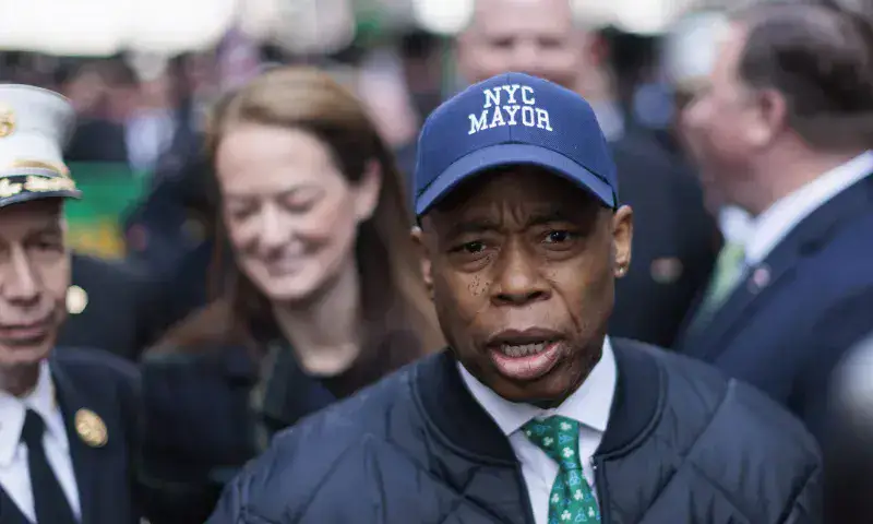 Nueva York pide acción a Biden antes de que expire el Título 42