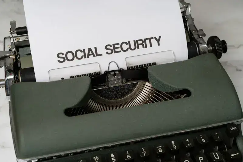 La CEOE pide que la Seguridad Social pague bajas y sustituciones desde el primer día