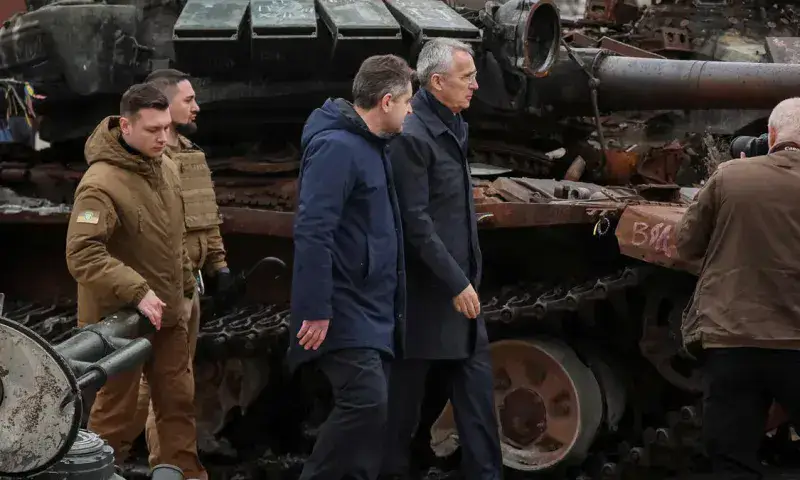 Secretario general de la OTAN visita Ucrania