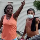 La Guaira: habitante acusa fallas estructurales en viviendas