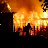 Incendios forestales obligan a evacuaciones masivas en el sur