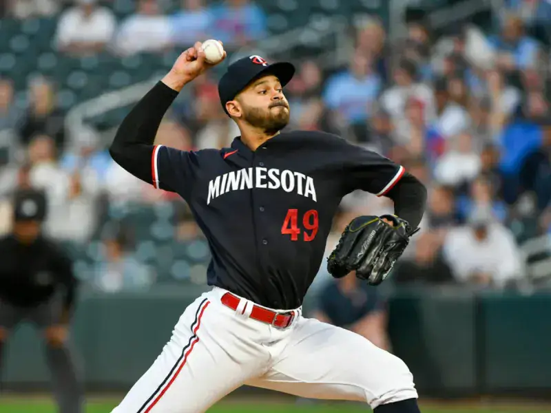 Pablo López resiente errores del bullpen