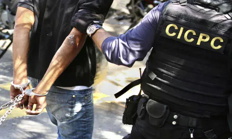 Aprehenden a 40 personas por diversos delitos en el país