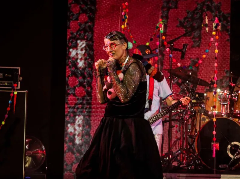 Aterciopelados cerró el Rockatanga 2026 en una noche de rock y ska en Caracas
