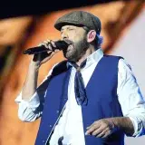 Juan Luis Guerra dedicó oración a Venezuela en Sevilla