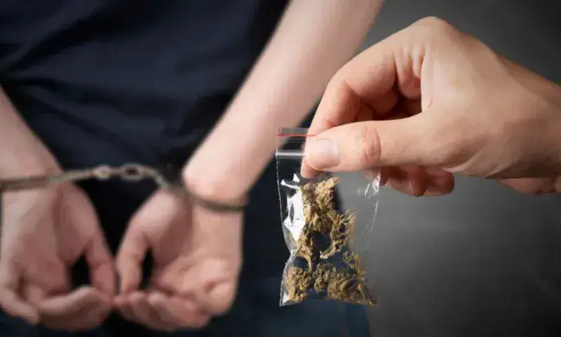 Por tráfico de marihuana, hombre será ahorcado en Singapur