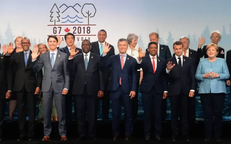 Archivo:Foto del 44.º cumbre del G7.jpg