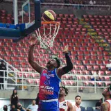 Trotamundos ganó al ritmo de “Petare” Martinez