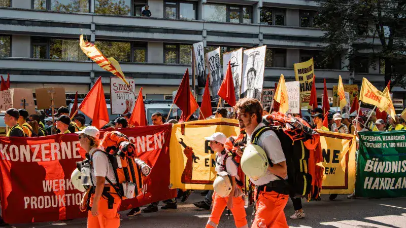 Protesta en Ginebra contra el G-7 deriva en escenas de tensión y consignas contra las injusticias globales