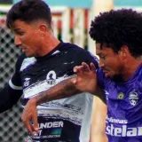 Zamora goleó en los minutos finales a Metropolitanos