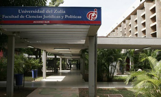 Movimientos estudiantiles denuncian “acto propagandístico” en LUZ