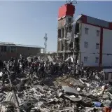 Terremoto deja 20 estructuras colapsadas y atrapados en Cali