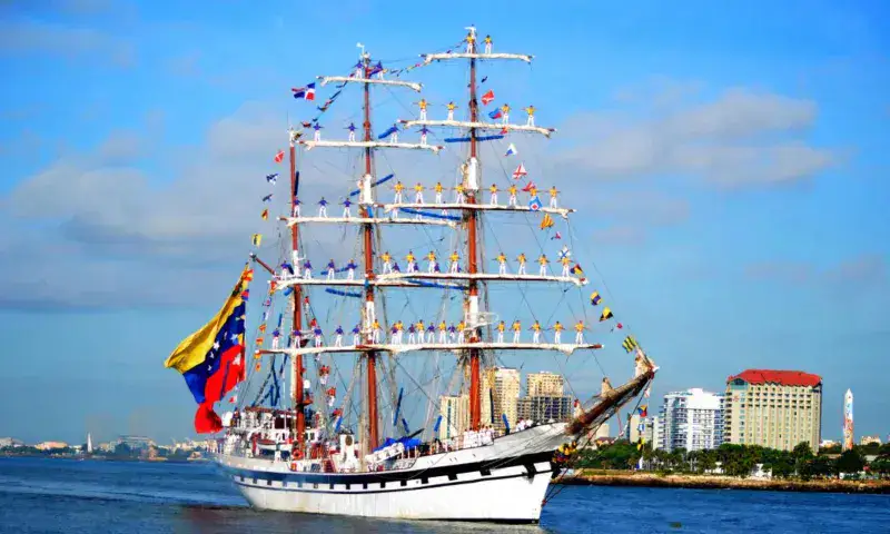 Buque Escuela Simón Bolívar zarpará en su 33 Crucero de Instrucción