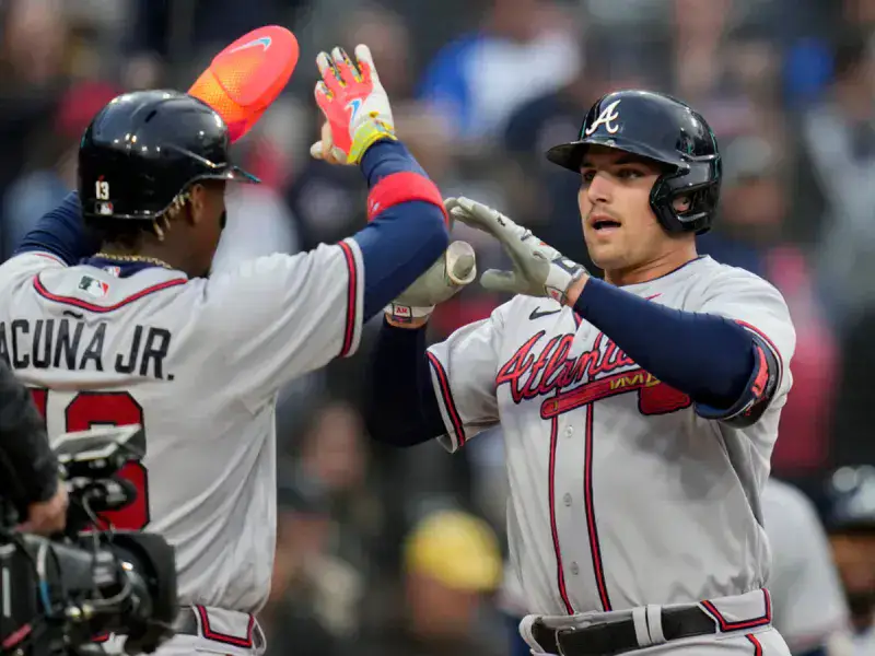 Riley y Acuña dieron el triunfo a Bravos