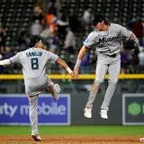 Sanoja firmó su mejor mes y ayudó a Miami a aplastar 14-3 a Colorado