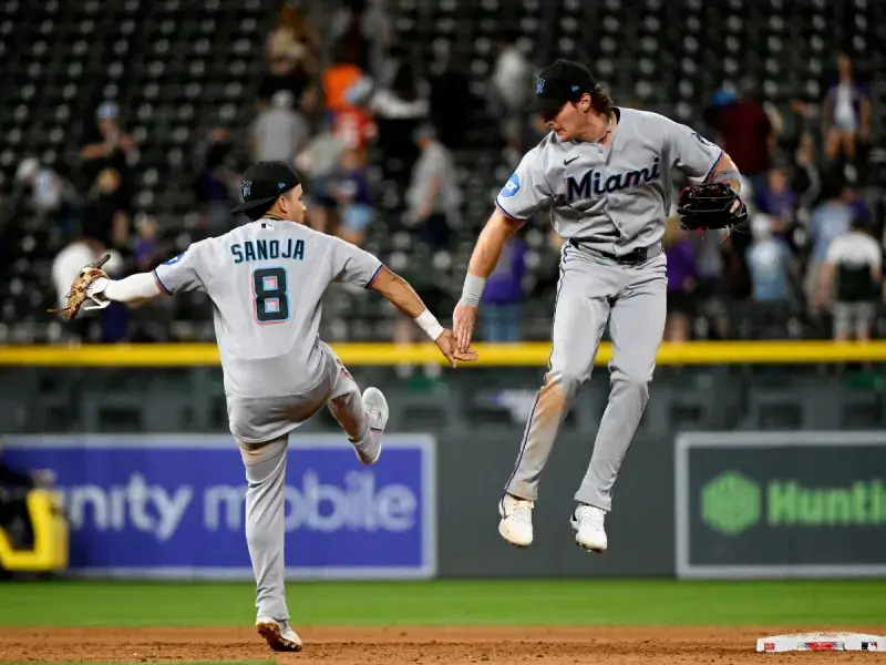 Sanoja firmó su mejor mes y ayudó a Miami a aplastar 14-3 a Colorado