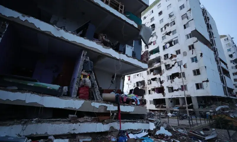 Gobierno califica a La Guaira como zona de desastre tras terremotos