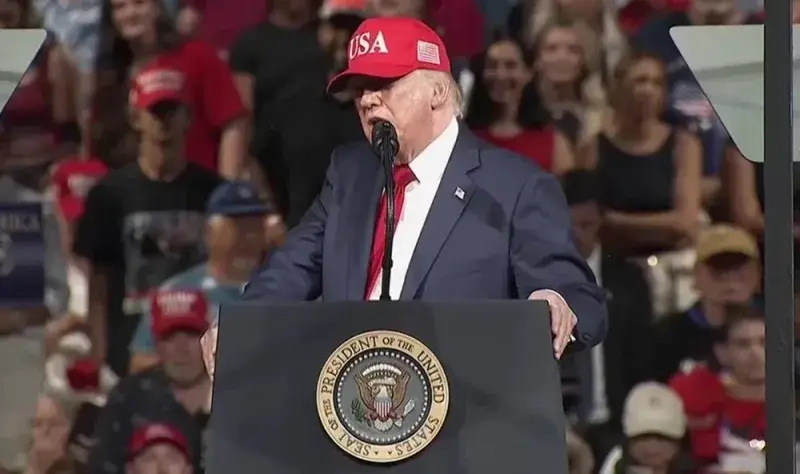 Trump promete un dividendo de 5.000 dólares ligado a aranceles