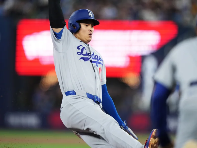 Ohtani salió por precaución por molestia en la rodilla izquierda, pero los Dodgers no están alarmados