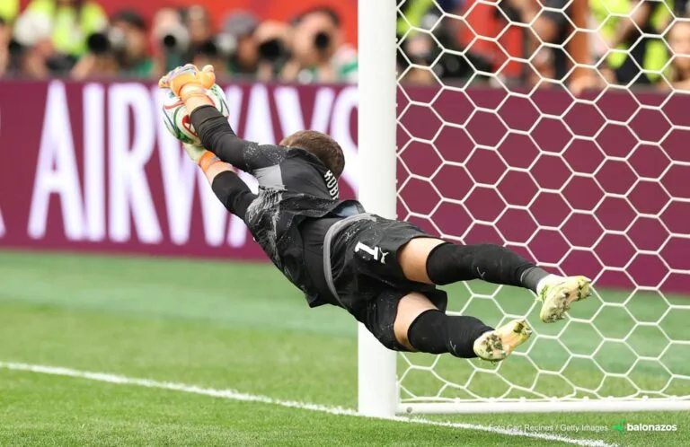 Suiza vence a Colombia en penales y avanza a cuartos