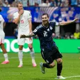 Argentina vence a Inglaterra 2-1 y avanza a la final del Mundial 2026