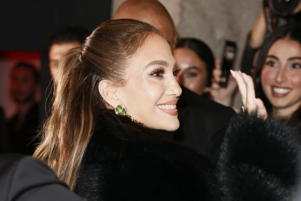 Jennifer Lopez impone el anticolorete en Milán