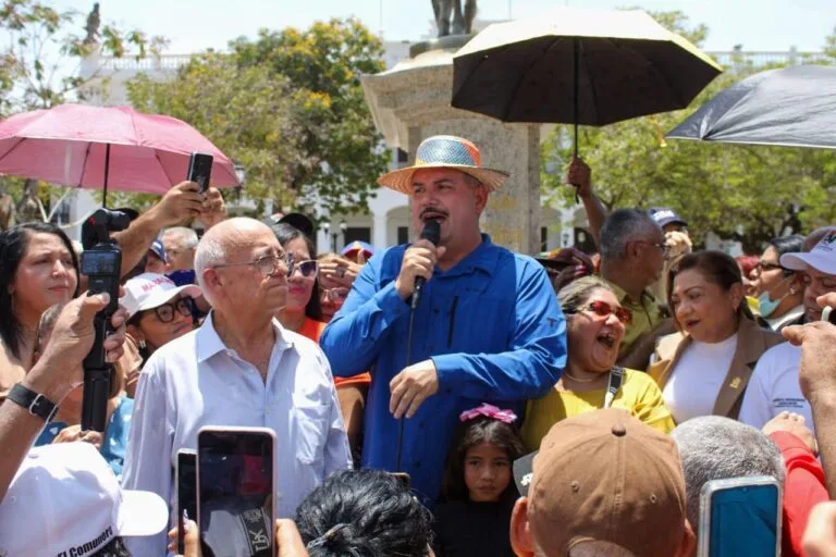 Maracaibo reúne a miles en apoyo a Maduro y Cilia Flores