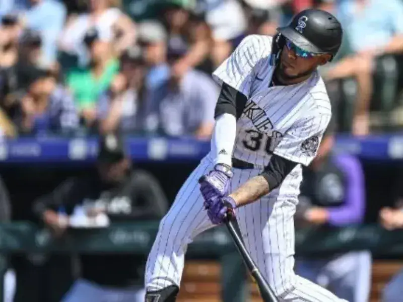 Harold Castro aporta en triunfo de Rockies