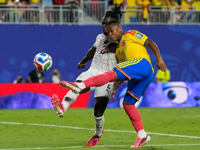 Colombia supera a Ghana 1-0 y avanza con paso firme a octavos