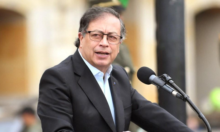 Comisión de Congreso investiga a Petro por financiación irregular