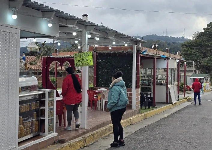 El Junquito reaviva su economía tras terremotos con ayuda vecinal