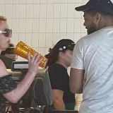Britney Spears es vista en reconocida cafetería en Puerto Rico