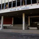 Tribunal desalojó de un inmueble a costurera durante juicio en ausencia
