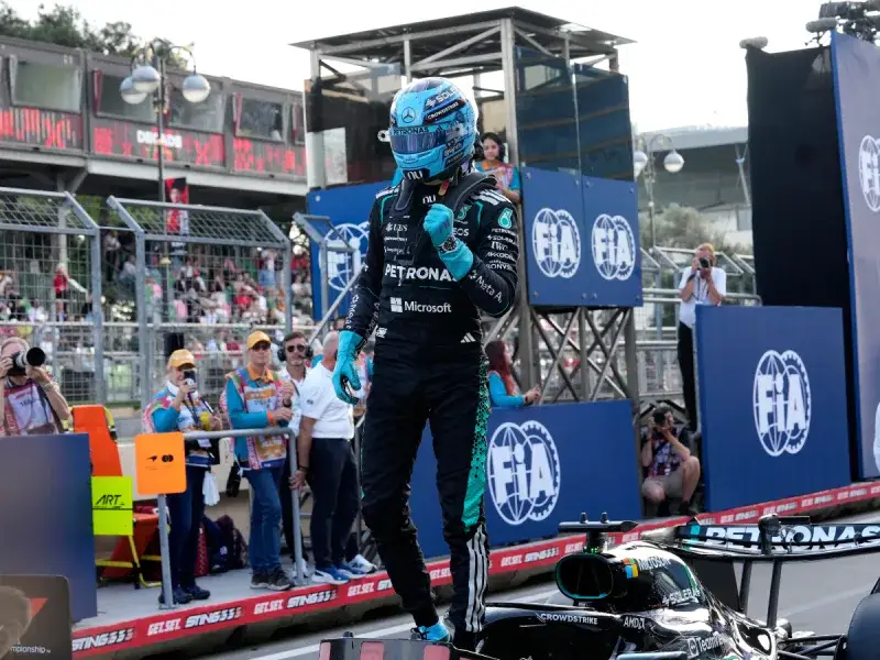 George Russell domina la clasificación en el circuito de Bakú