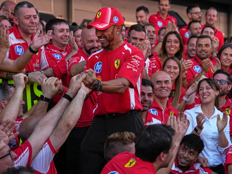 Hamilton ganó en Barcelona y atribuye su resurgir a una mente renovada