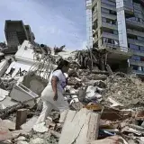 Japón entrega 3,5 millones de dólares para socorro tras terremotos