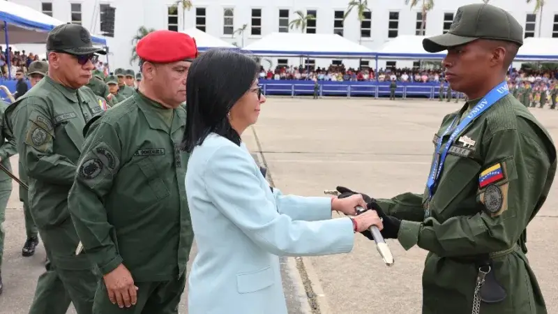 Delcy Rodríguez crea unidad militar para emergencias