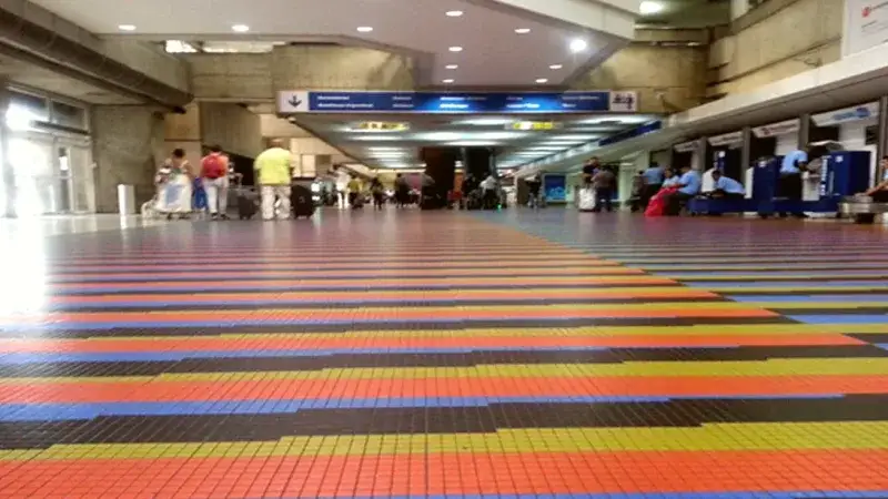 Denuncian trabas militares para llevar ayuda a Maiquetía