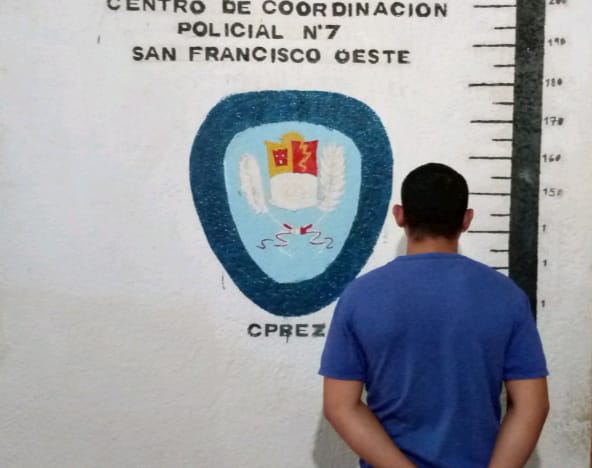 Cpez arrestó a un hombre por agredir a su hijo con un trozo de manguera