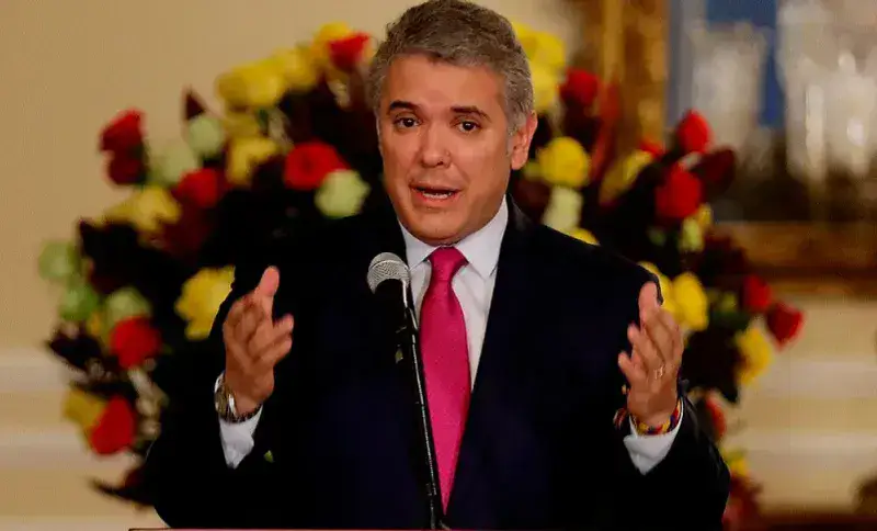 Duque llama "imbécil dictador" a Maduro tras acusarlo de intentar asesinar a Saab
