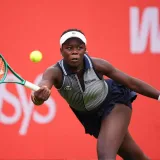 Victoria Mboko se pierde Wimbledon por una lesión de rodilla