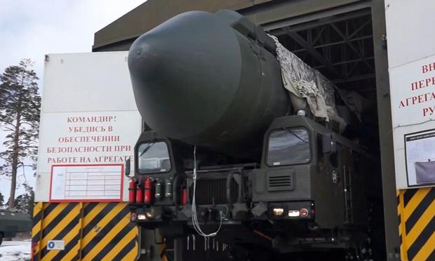Rusia prueba con éxito un cohete intercontinental