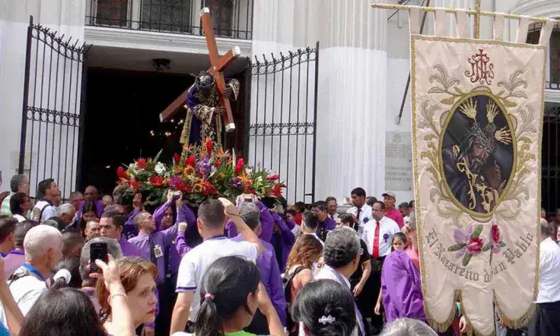 Feligreses en Caracas veneraron al Nazareno de San Pablo