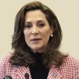 Uscis reabre trámites para cubanos y venezolanos en EE. UU