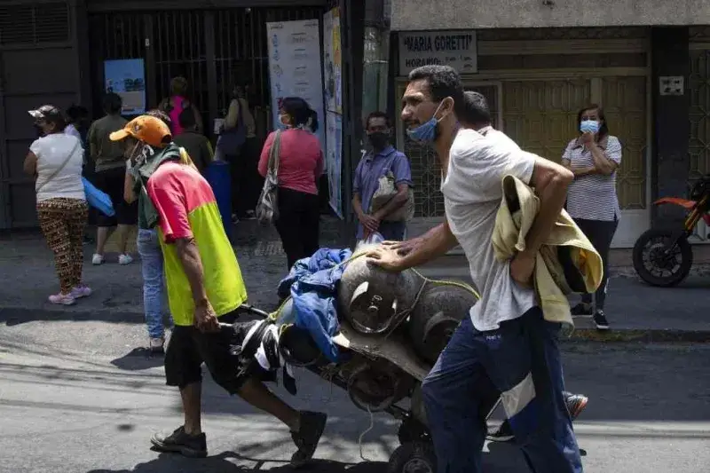 Sobrecostos y fallas digitales ahogan el gas en Caracas