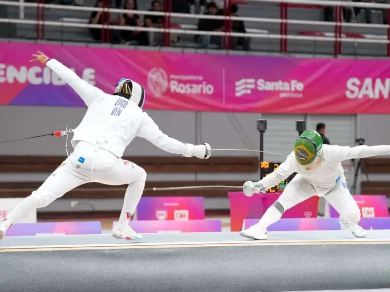 Grabiel Lugo y Katherine Paredes ganan oro en esgrima suramericana