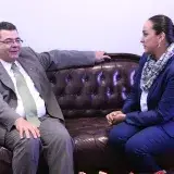 File:La presidenta de la Asamblea Nacional, Gabriela Rivadeneira Burbano, recibió esta mañana, en su despacho, la visita protocolaria del Embajador de Cuba, acreditado en Ecuador, Jorge Rodríguez