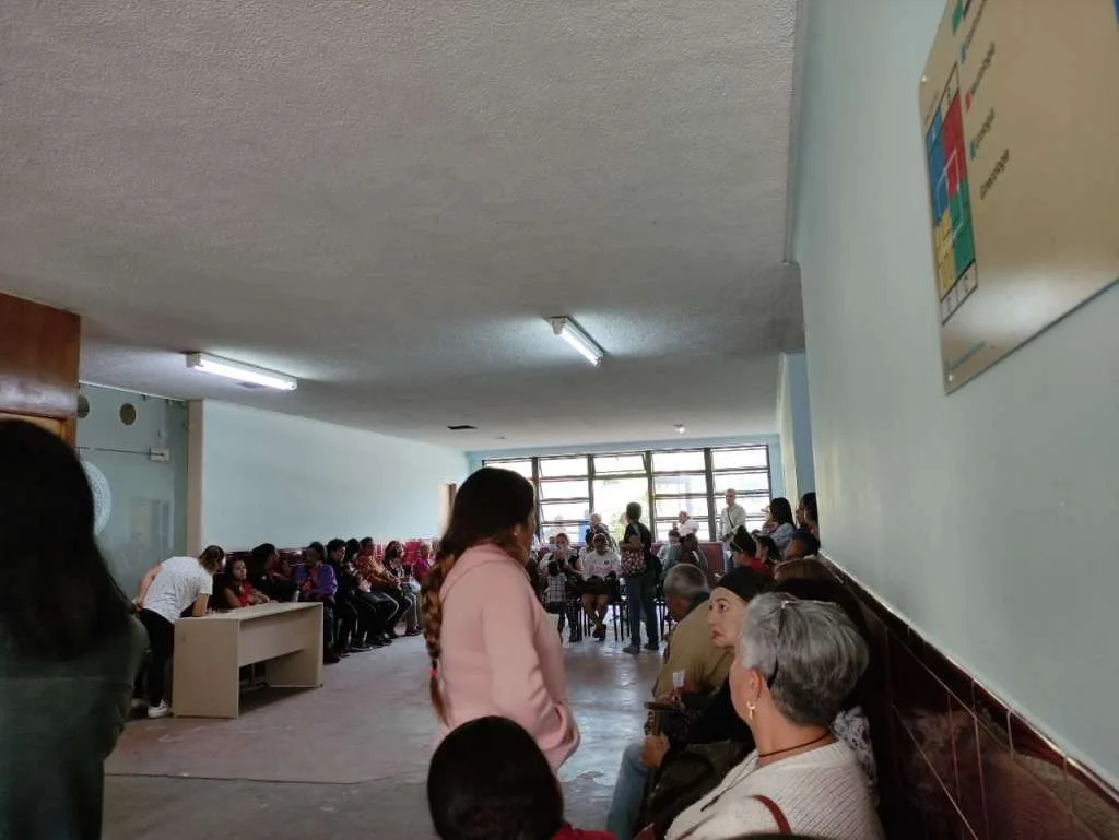 Hospitales de Caracas frenan cirugías y consultas tras los sismos del 24 de junio