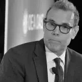 León: el país sigue en pie tras el sismo, aunque 2026 no será el año previsto