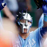 Freddy Fermin sacó el primer jonrón de su carrera en MLB 